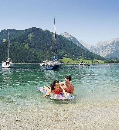 achensee-seen-rund-um-die-region-schwimmen-achensee-tourismus-4-3