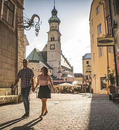 altstadt-hall-in-tirol-paerchen-9