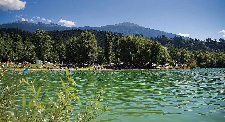 baggersee-innsbruck-seen-rund-um-die-region-schwimmen-innsbruck-tourismus-tommy-bause-2