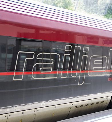 Railjet in Tyrol - Arrival by train