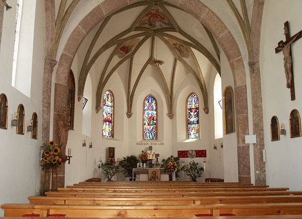 baumkirchen-kirche-innen-2-1