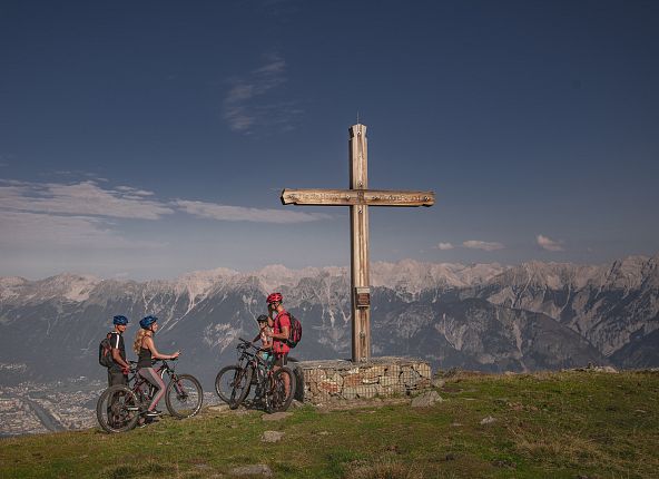 e-bike-schartenkogel-glungezer-aktiv-sommer-hall-wattens