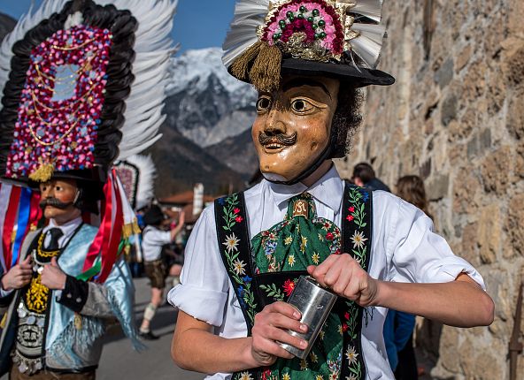 Tour di gruppo del carnevale tirolese