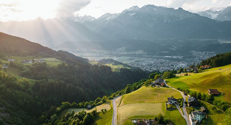 Wattenberg bei Sonnenuntergang mit Karwendel