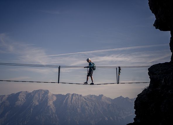 haengebruecke-sagen-klettersteig-am-glungezer-hall-wattens