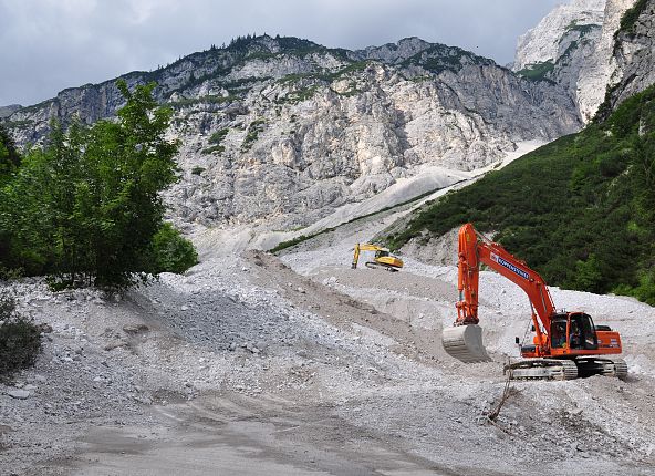 halltal-mure-bagger-2chermann-sonntag-1