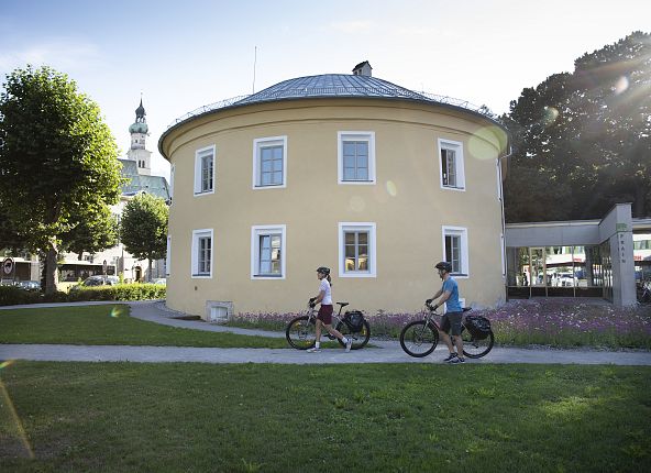 innradweg-hall-in-tirol-radfahren-tirol-werbung-2-1