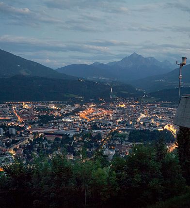 innsbruck-hungerburg-blick-auf-innsbruck-tirol-werbung-kathrein-verena-innsbruck-3