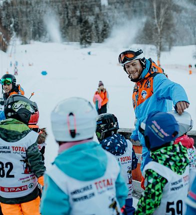 Scuola di sci Corso di sci per bambini Total Tulfes Rinn