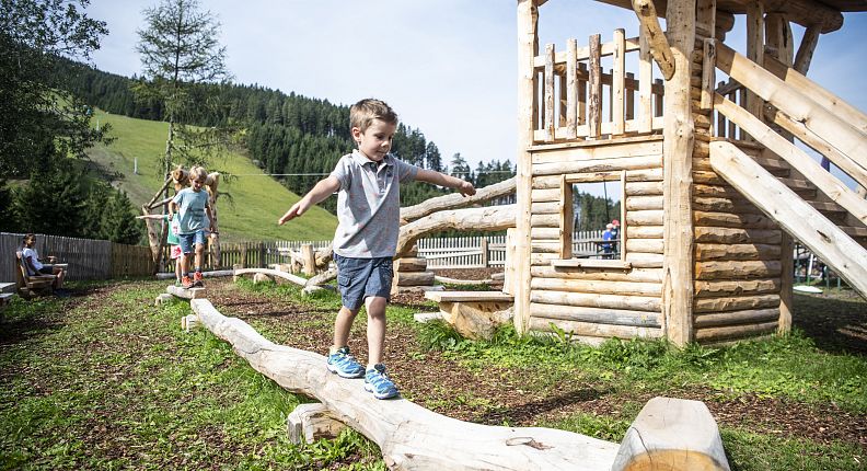 Kleinkindbereich im Kugelwald Glungezer