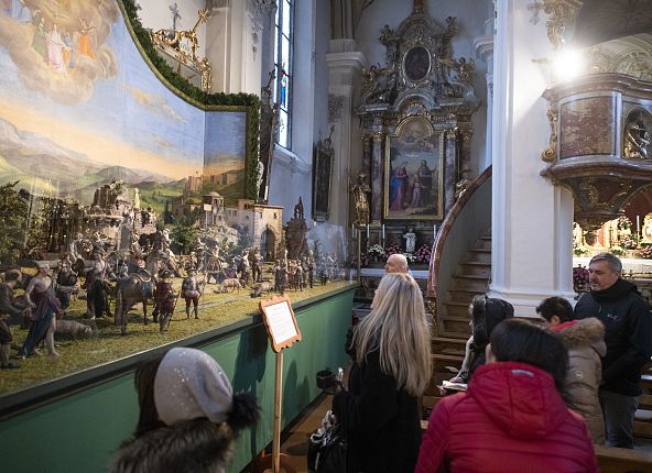 krippe-marienbasilika-absam-krippenfuehrungen-hall-wattens