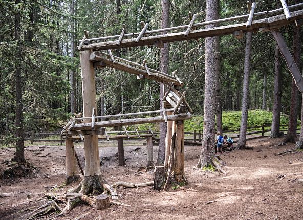 Kugelbahnen im Kugelwald