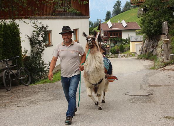 lamatrekking-hansgeisler-wattenberg-kinderfamilie-hall-wattens