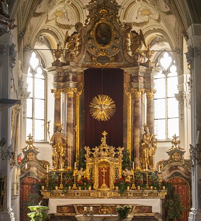 marien-basilika-absam-kraftort-hall-wattens