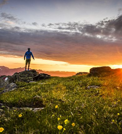 mountainbike-ebike-glungezer-sonnenaufgang-aktiv-sommer-hall-wattens