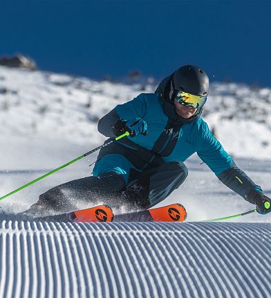 Ski dans le domaine skiable Glungezer à Tulfes au Tyrol