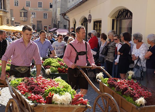 Radieschenfest im Frühling Gruppenreise Tirol