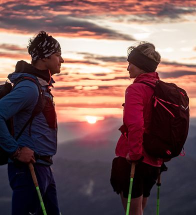 Lever de soleil sur le sentier d'altitude de l'Inntal au Tyrol