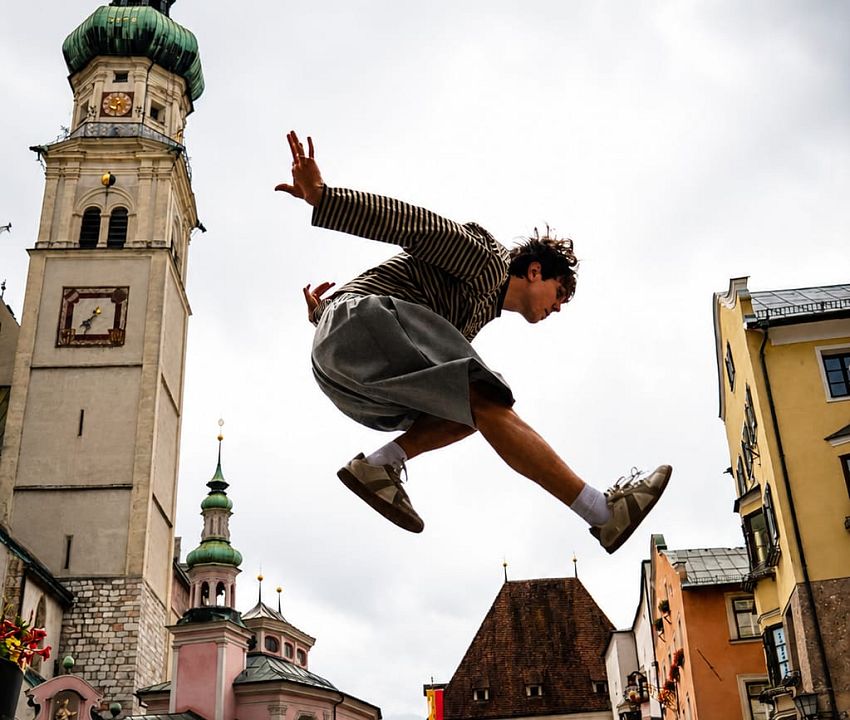 Parkour-Action in der Altstadt von Hall in Tirol (c)Lukas Steiner
