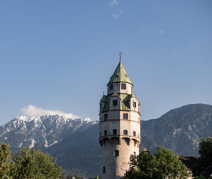 Munt toren Hal in Tirol Zomer