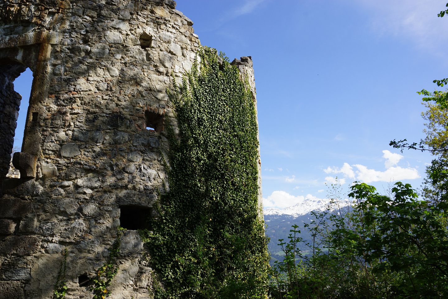 Ansicht Schlossruine Thaur_2018 (4)