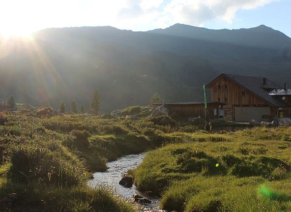 5-empfang-der-huette-3