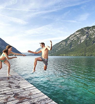 achensee-seen-rund-um-die-region-schwimmen-achensee-tourismus-5-2