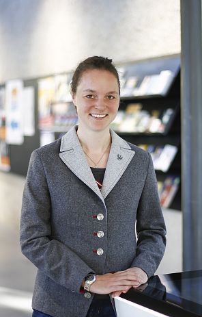 anne-welling-1-1