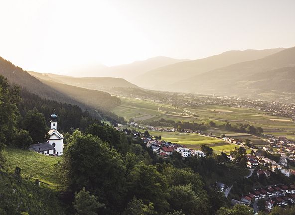 burgruine-thaur-sonnenaufgang-chall-wattens