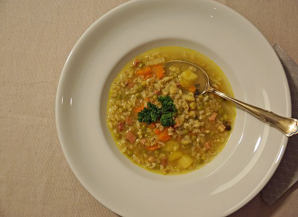 gerstensuppe-am-teller-3
