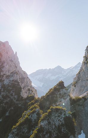 halltal-bergspitzen-moritz-klee-hall-wattens