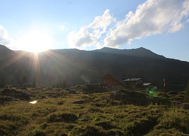 Der Glungezer-Höhenweg: Wanderung auf der ruhigen Seite des Hausberges