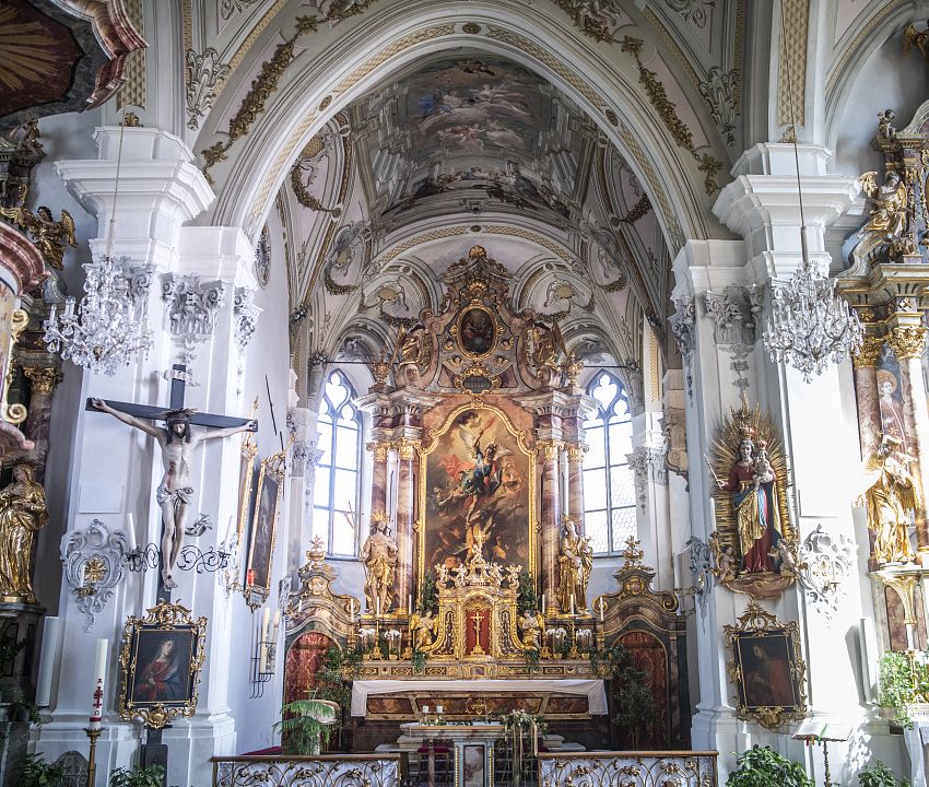 marien-basilika-absam-kraftort-hall-wattens