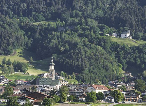 ortsansicht-thaur-hall-wattens