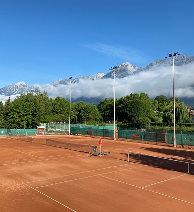 tennisplatz-hall-in-tirol-tennis-2