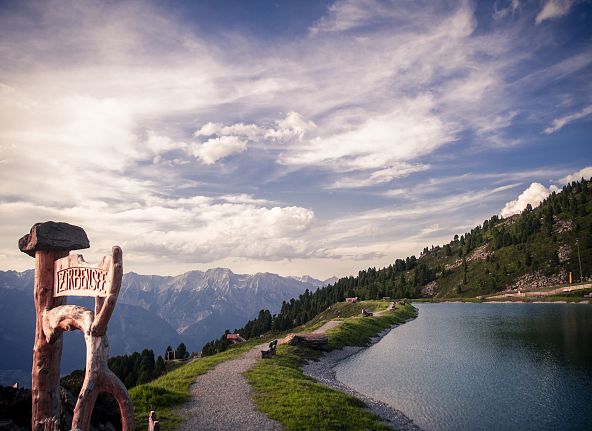 zirbensee-wandern-um-den-see-3